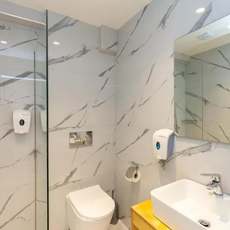 Aqua Luxury By Estia 4*