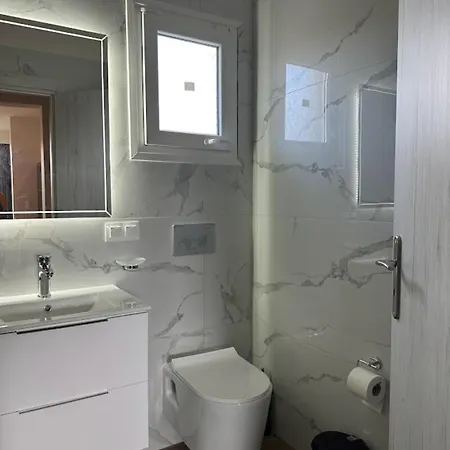 Aqua Luxury By Estia Отель 4*