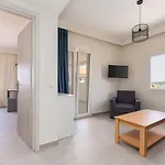 Hotel Aqua Luxury By Estia 4*