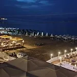 Aqua Luxury By Estia