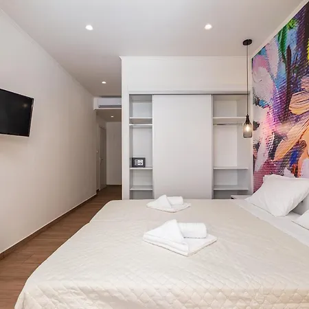 Hotel Aqua Luxury By Estia 4*