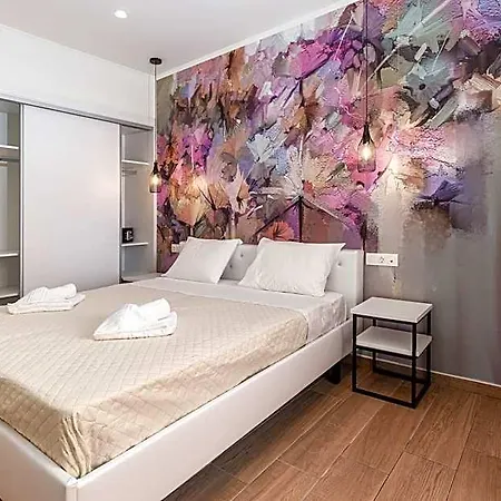 Aqua Luxury By Estia Hotel 4*