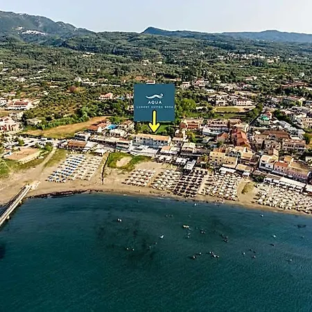 Aqua Luxury By Estia Hotel
