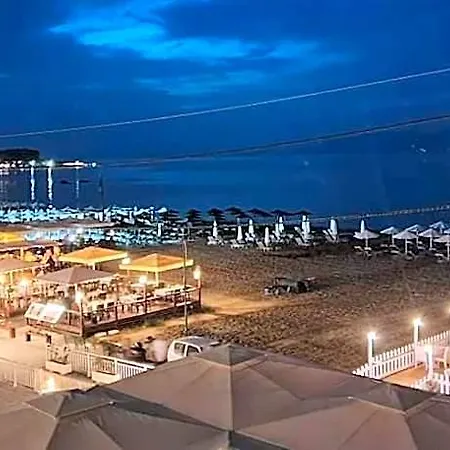 Aqua Luxury By Estia Hotel 4*