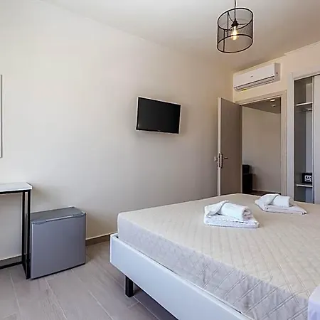 Aqua Luxury By Estia Hotel 4*