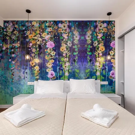 Aqua Luxury By Estia