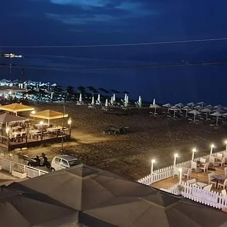 Aqua Luxury By Estia