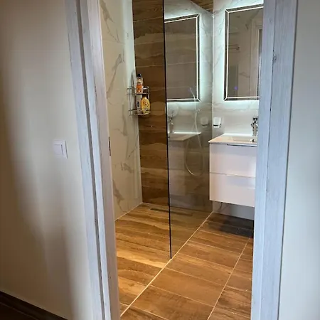 Aqua Luxury By Estia