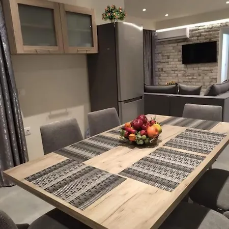 Aqua Luxury By Estia Hotel 4*